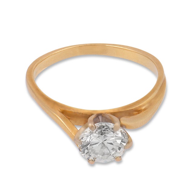 Contemporary Vintage Diamond 14k Yellow Gold Solitaire Engagement Ring, Size 5 For Sale - Image 3 of 6
