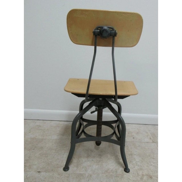 DESCRIPTION: Measurements ( L x W x H) 17 x 16 x 31.5/29 seat height 17.25/24.25( has multiple adjustments in between)...