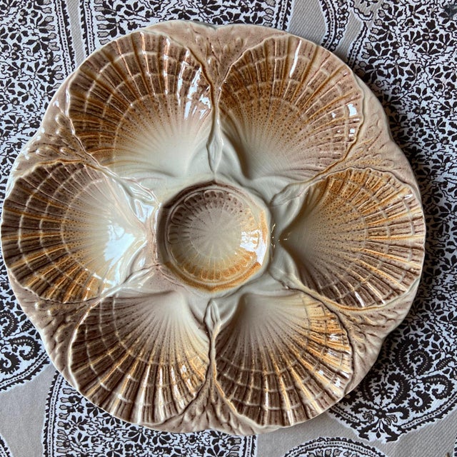 French Majolica Oyster Shell Plates from Sarreguemines, 1950s, Set of 6 For Sale - Image 3 of 10