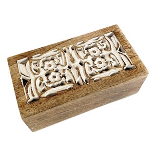 Vintage Wood Carved Floral Inlay Jewelry Trinket Box Hand Made in India For Sale