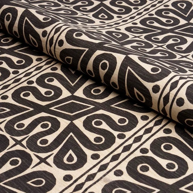 Schumacher SAMPLE - Schumacher x Celerie Kemble Borneo Silk Fabric In Black For Sale - Image 4 of 4