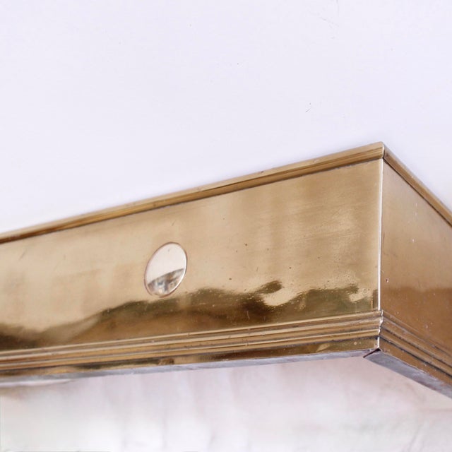 Metal Edwardian Brass Fender With Applied Brass Elements For Sale - Image 7 of 9