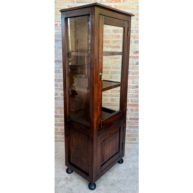 Mid-Century French Display Case in Walnut and Glass, 1950 For Sale - Image 4 of 11