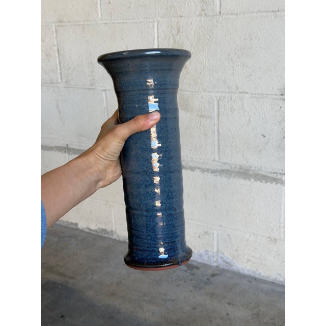 Ceramic Cylinder Umbrella Vase Mottled Blue Studio Pottery Ribbed Tall Mid 20th Century For Sale - Image 7 of 10