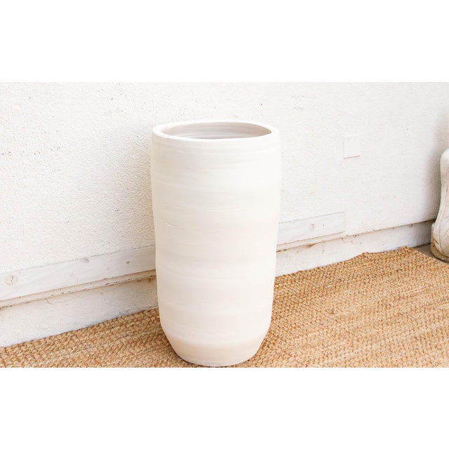 1990s Modern Santorini Chalk White Clay Planter For Sale - Image 5 of 8