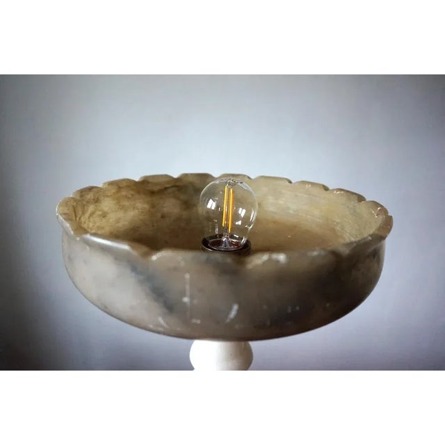 French Louis XVI Table Lamp in Marble, 1890s For Sale - Image 4 of 11