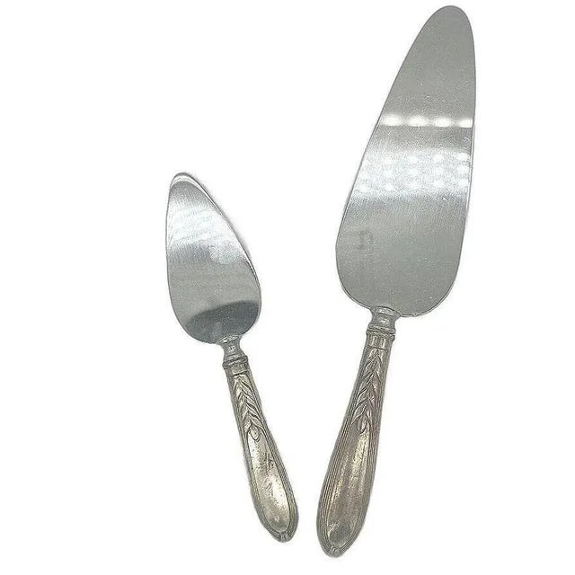 Mid-Century Modern 1950s Sterling Silver "Wheat" Pattern Cake Knife Serving Utensils- Set of 2 For Sale - Image 3 of 5