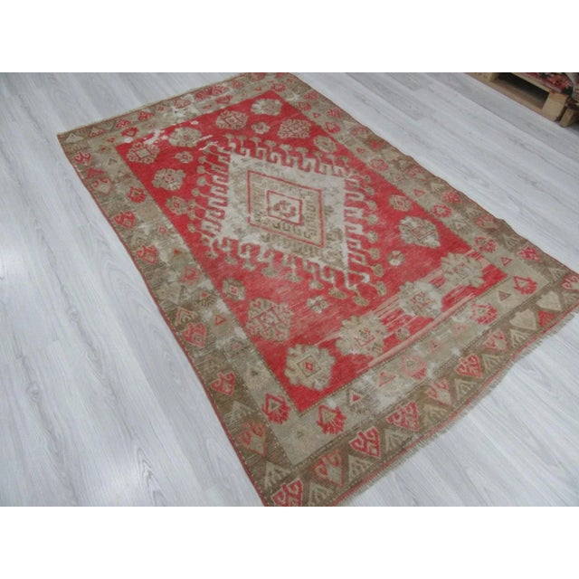 1960s Vintage Turkish Rug - 4′6″ × 7′1″ For Sale - Image 4 of 6