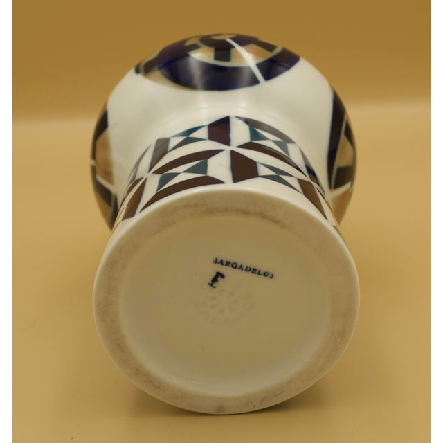Ceramic Sargadelos O Castro Sculptural Geometric Vase, Cobalt Blue Porcelain, Mid-Century, Spain For Sale - Image 7 of 7