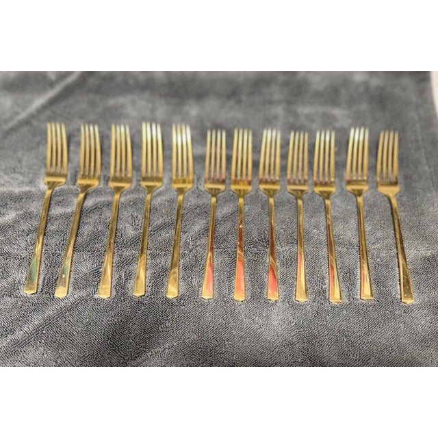 Vintage Mid-Century Dirilyte "Regal" Flatware Set - Solid Golden Bronze - Large 115-Piece Service Assortment With Original 2-Tier Wood Chest For Sale In Tampa - Image 6 of 12