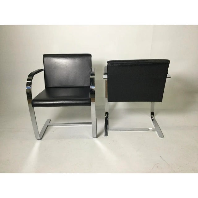 Mid-Century Modern Pair of Mies Van Der Rohe Brno Style Flat Bar Chair in Black Leather, 1990s For Sale - Image 3 of 8