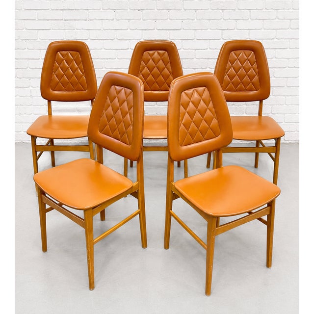 Set of 5 - Mid Century Modern Scandinavian Dining Chairs | Diamond Stitched Upholstery, C. 1960's For Sale - Image 12 of 14