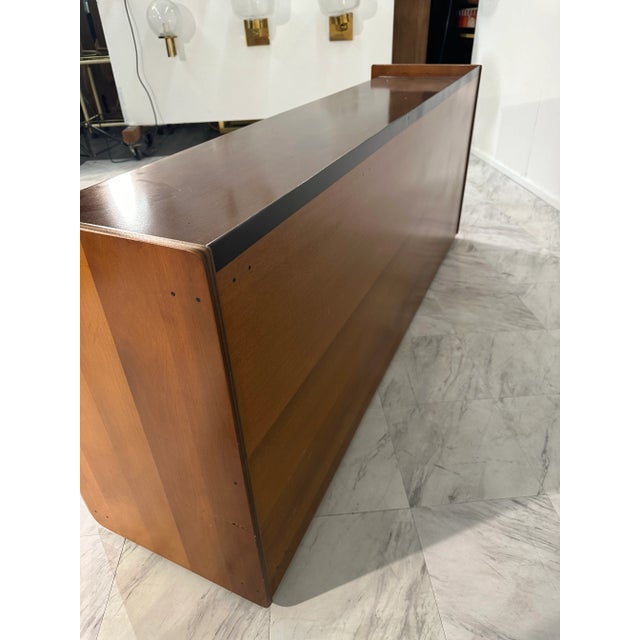 Brown Afra & Tobia Scarpa, Artona Sideboard in Walnut and Leather, Maxalto 1970s For Sale - Image 8 of 11