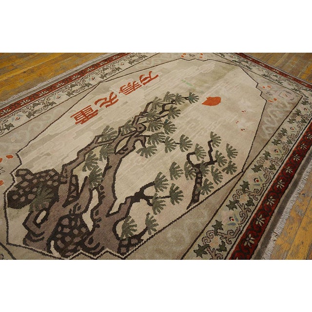 1920s Ivory Gray Scene Pictorial Antique Chinese Khotan Rug 4'2" X 6'8" Hand Knotted Wool Carpet For Sale In New York - Image 6 of 6
