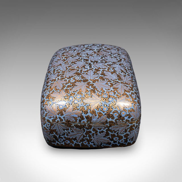 Small Antique Sharing Box, Japanese, Lacquered, Meiji, Keepsake Case, Victorian For Sale - Image 4 of 10