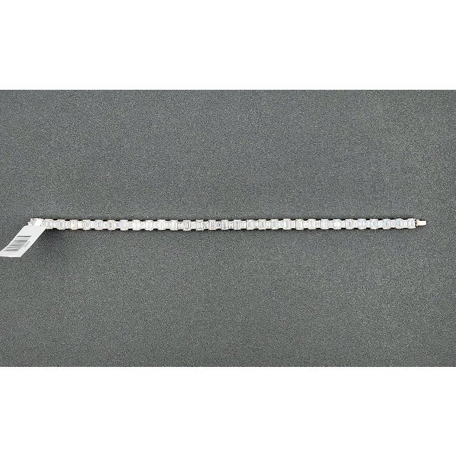 Metal 13.13 Ct Emerald Cut & Baguette Diamond Bracelet For Sale - Image 7 of 8