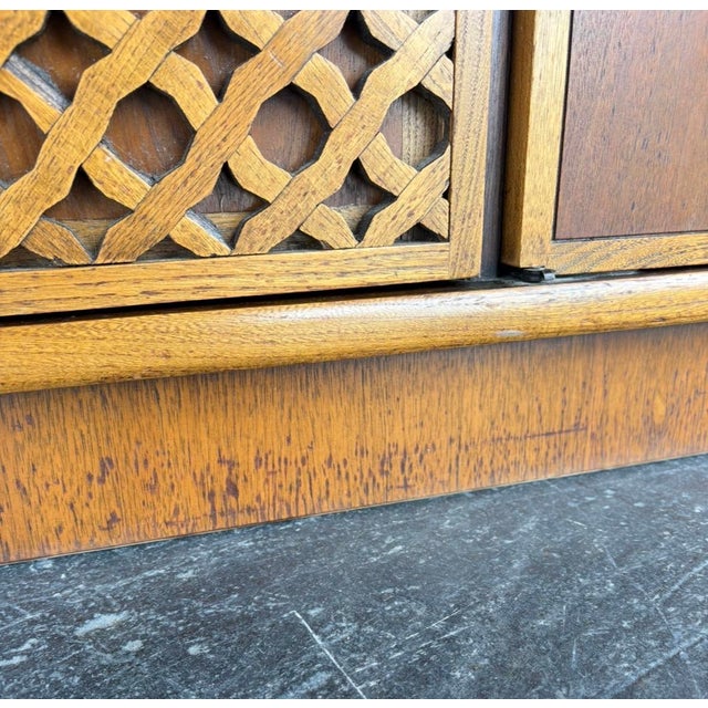 Mid Century Unagusta Del Mundo Sideboard For Sale - Image 14 of 17