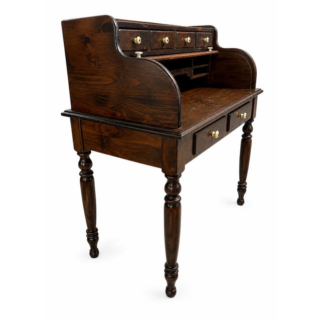 Ethan Allen 1980s Ethan Allen Antiqued Pine Old Tavern 40" Ladies Petite Roll Top Desk With Drawer For Sale - Image 4 of 10