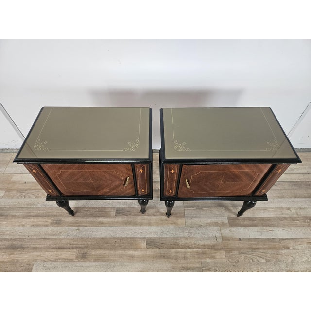 1960s Mid-Century Modern Mahogany Burl Nightstands with Glass Top, 1960, Set of 2 For Sale - Image 5 of 18