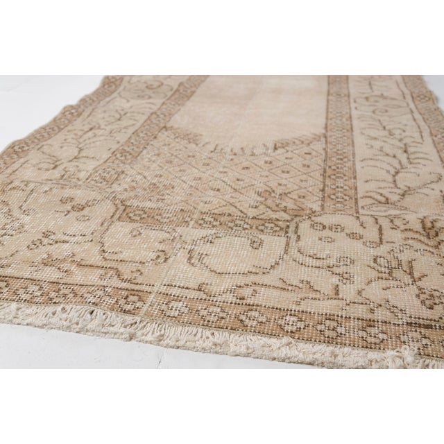 1960s Mid 20th Century Anatolian Beige Bohemian Runner For Sale - Image 5 of 10