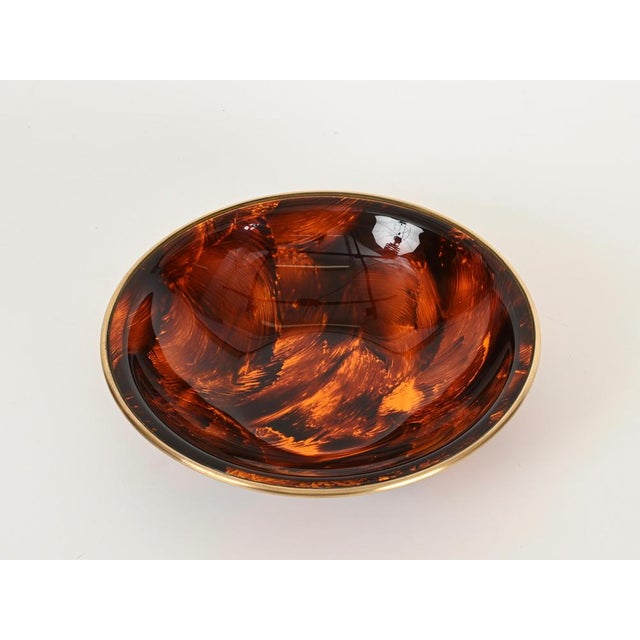 Metal Vintage Bowl in Tortoiseshell Acrylic and Brass, 1970s For Sale - Image 7 of 11