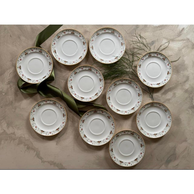 Fabulous set of nine saucer plates by the designer Oscar de la Renta, from the 1990s, these are vintage and are presented...