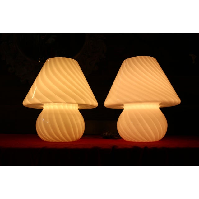 Vintage Pair of Murano Glass “Mushroom” Swirl Table Lamps – Italy, 1970s For Sale - Image 18 of 18