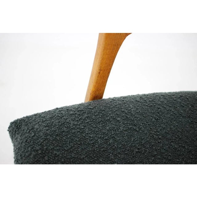 Oak & Bouclé Upholstery Wing Chair, Czechoslovakia, 1960s For Sale - Image 9 of 11