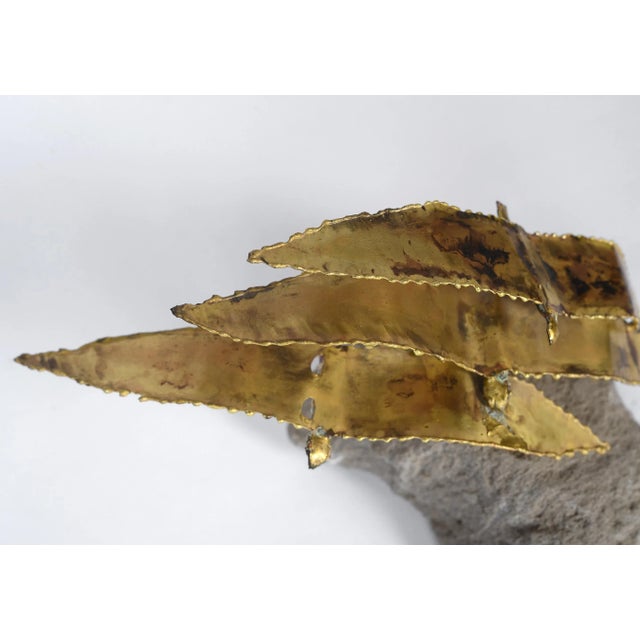 Metal Mid Century Modern Brass Three Birds on Natural Rock Stand Sculpture For Sale - Image 7 of 11
