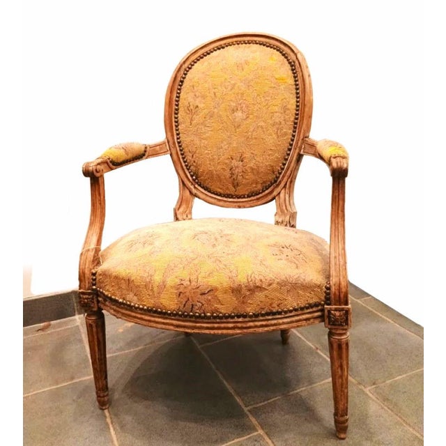Louis XVI Armchair in Beech For Sale - Image 4 of 4