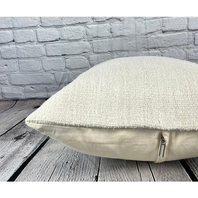 20 x 20 Hemp Pillow Turkish Cushion Natural Grayish White Pillow Cushion Cover For Sale - Image 4 of 4