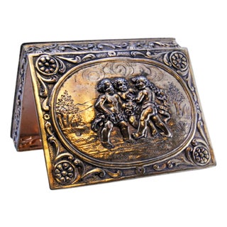 Jewelry Box in Gold-Plated Silver with Engraved Plant Motifs For Sale