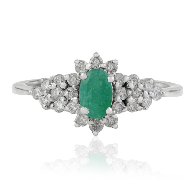 Art Deco Diamond Studded Regal Natural Emerald Wedding & Engagement Cocktail Ring Size 6 For Sale - Image 3 of 13