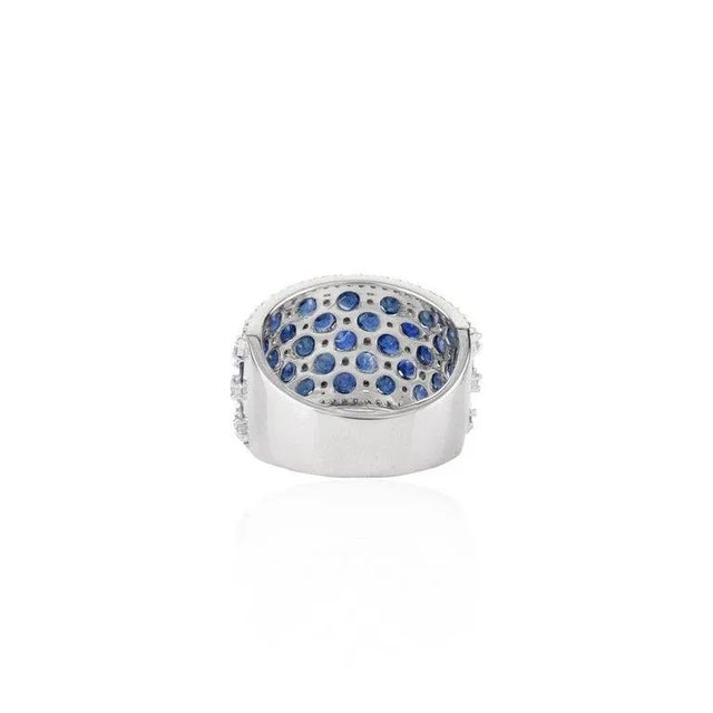 Metal 4.11ct Blue Sapphire Diamond Cluster Chunky Dome Ring in 18k White Gold For Sale - Image 7 of 14