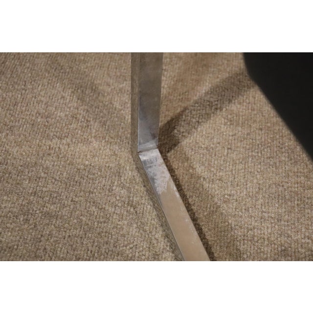 Mid 20th Century Pair of Chrome & Black Leather Lounge Chairs For Sale - Image 4 of 8