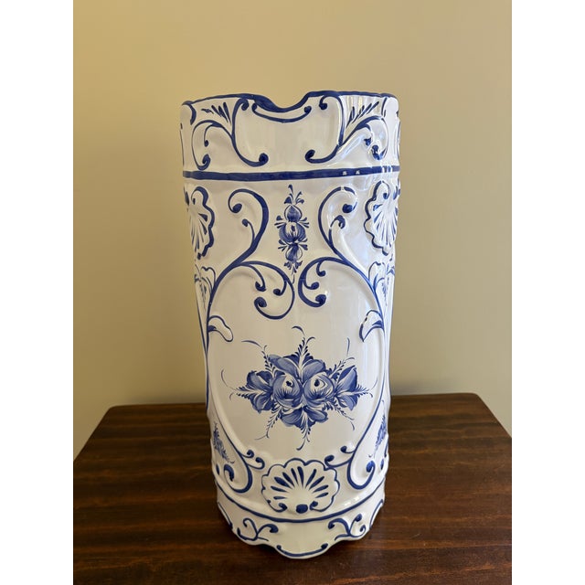 Blue 1980s Portuguese Blue & White Delft-Style Porcelain Umbrella Stand For Sale - Image 8 of 10
