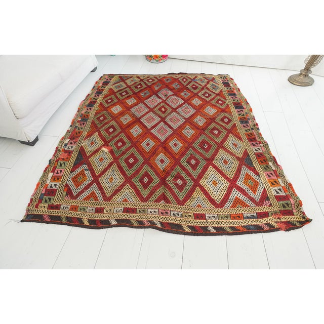 Red Mid 20th Century Smalll Handwoven Area Kilim Rug For Sale - Image 8 of 11