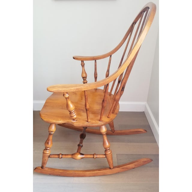 Ethan Allen 1980s Vintage Ethan Allen Heirloom Maple Rocking Chair For Sale - Image 4 of 9