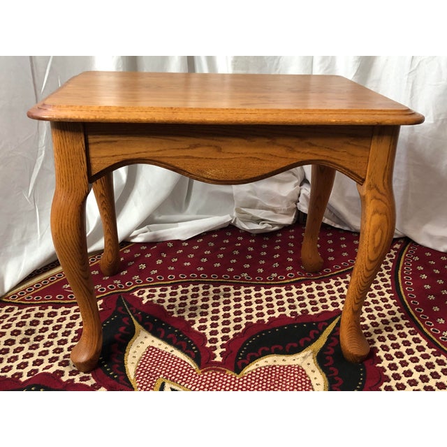 Wood Vintage Colonial Revival Solid Oak End Table With Queen Anne Legs For Sale - Image 7 of 12