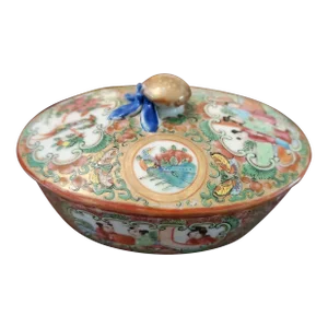 Antique Chinese Porcelain Blue Ribbon Rose Medallion