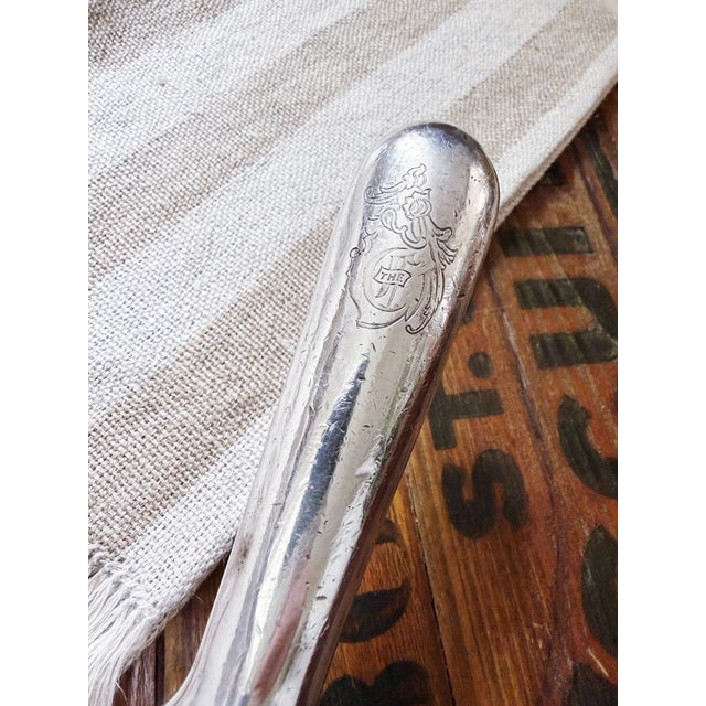 Reed & Barton Antique Hotel Silver Ice Scoop For Sale - Image 4 of 9