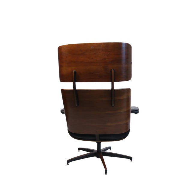 Brown Mid 20th Century Walnut and Black Leather Lounge Chair Ottoman Attributed to PLycraft For Sale - Image 8 of 18