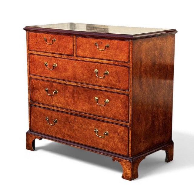 Georgian Walnut Chest of Drawers For Sale - Image 3 of 18