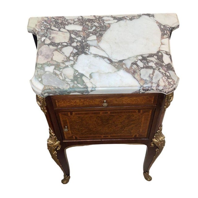 Pair French Bronze-Mounted Marble-Top Nightstands Louis XV Style, Late 19th C. For Sale - Image 4 of 12