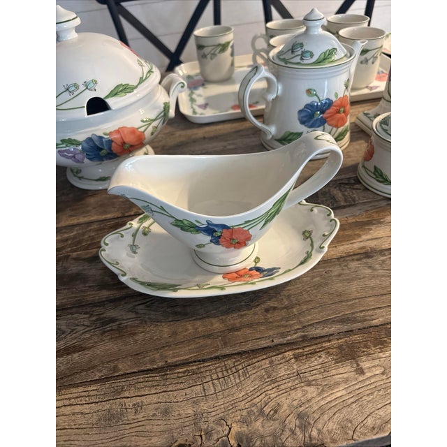 Violet Vintage Villeroy & Boch "Amapola" Porcelain Dinnerware & Serving Set – 29 Pieces For Sale - Image 8 of 12