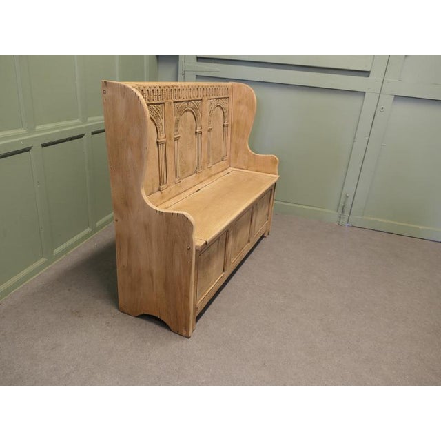 High Back Oak Settle with Carved Back Panels, 1920 For Sale - Image 6 of 8