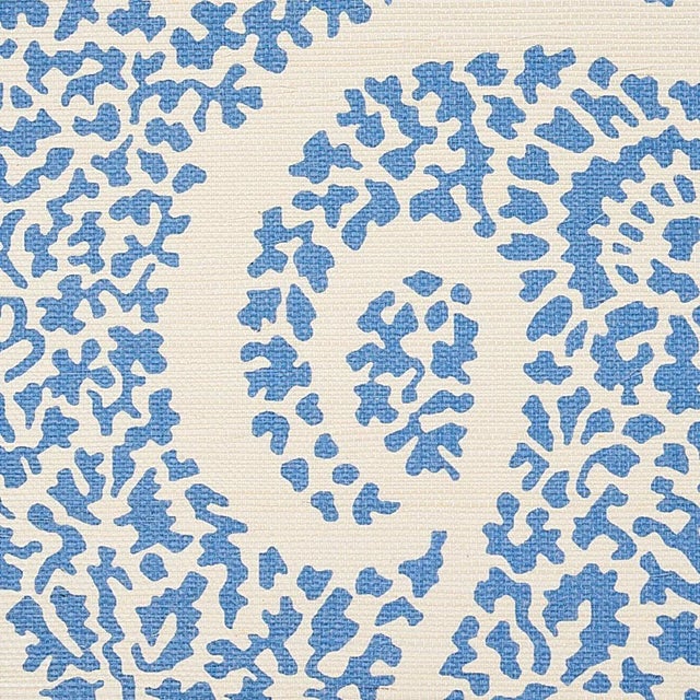 Mid-Century Modern Sample - Schumacher Ambala Paisley Sisal Wallpaper in Bright Blue For Sale - Image 3 of 5