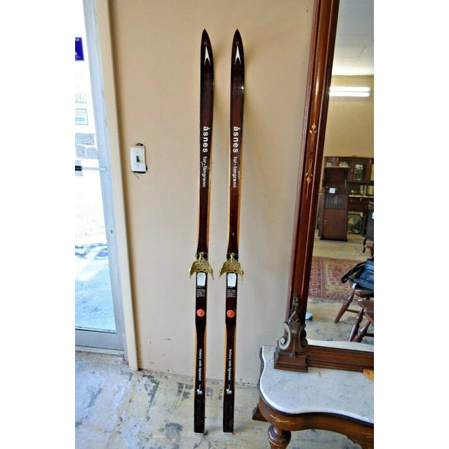 Vintage Hickory Wood Ski Set by Asnes Made in Norway - Set of 2 For Sale - Image 10 of 10