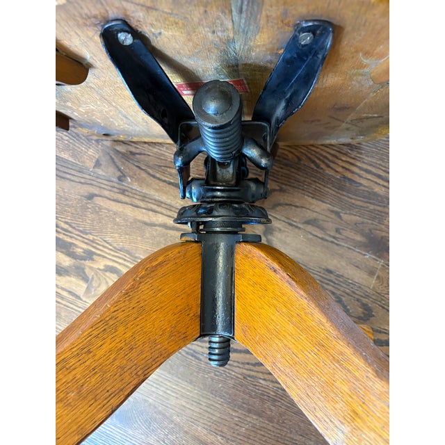 Authentic J. S. Ford, Johnson & Co. Quarter-Sawn White Oak Adjustable Swivel Office Chair, C. 1905–1915 For Sale - Image 9 of 12