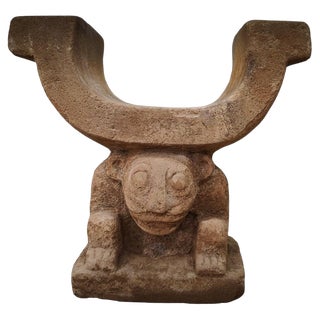 Pre-Hispanic Ecuadorian Chair of Power For Sale